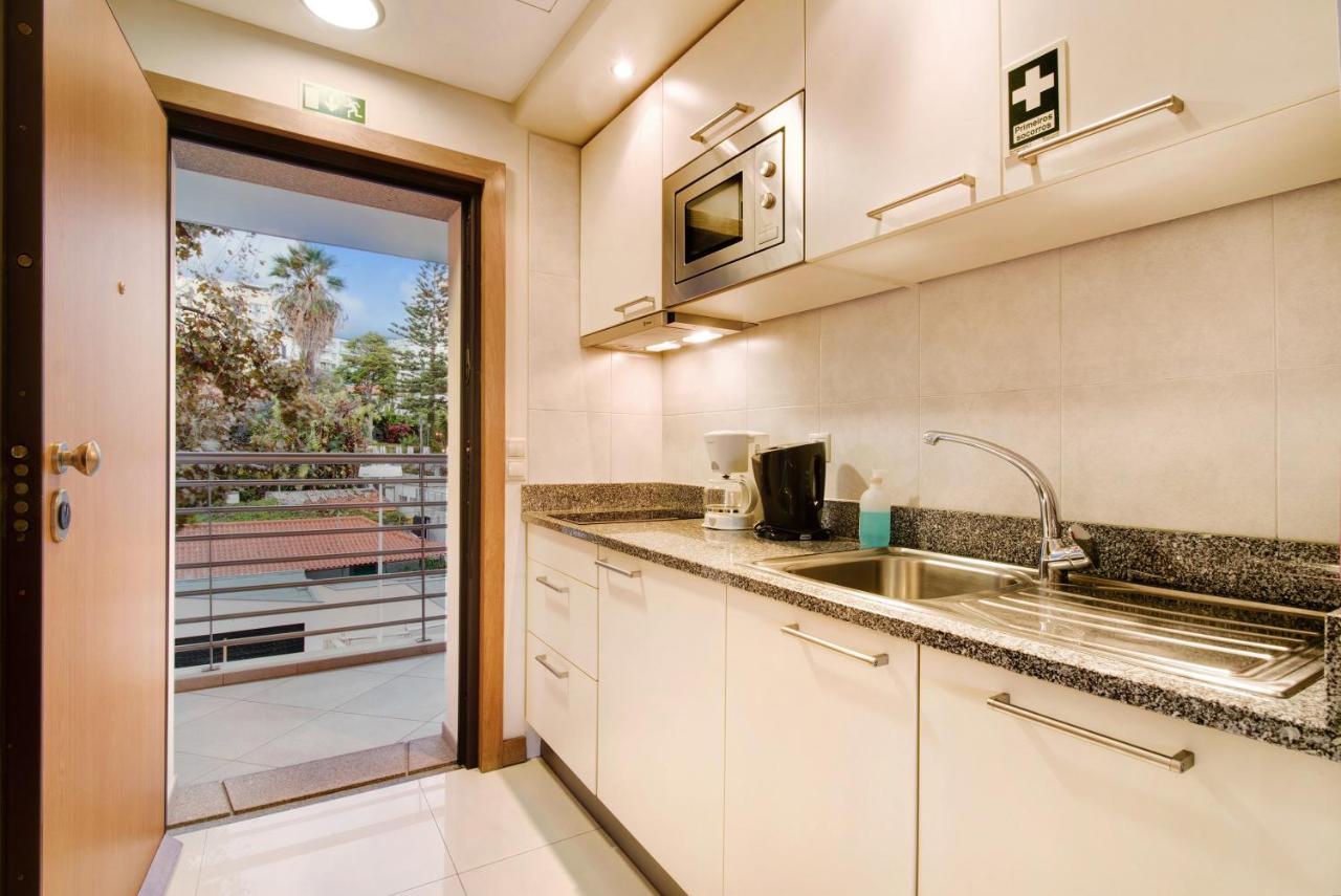 Dfm Happy Days D - Funchal Apartment Екстериор снимка
